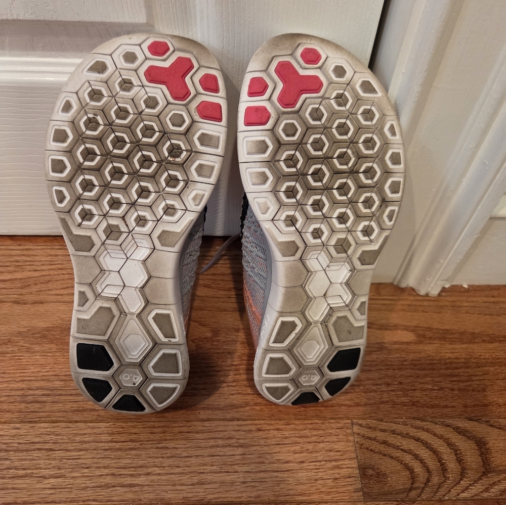 Nike Women's Gray and Orange Sneakers - Picture 4 of 4